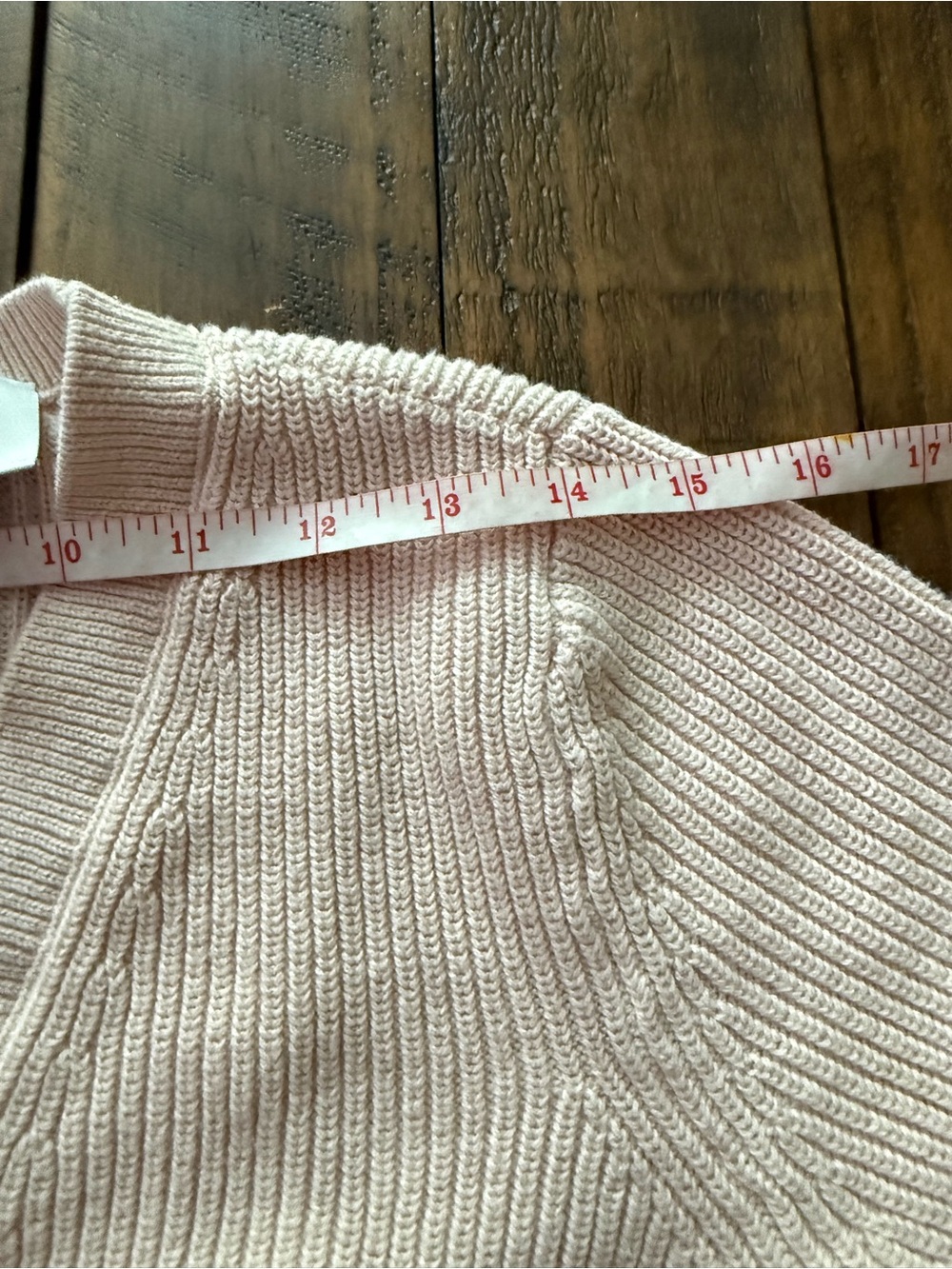 Sz M CAbi Soft Blush Lace-Back Crew Cardigan - Picture 7 of 9